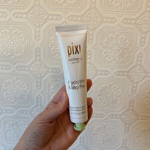 NEW Pixi Hydrating Milky Peel